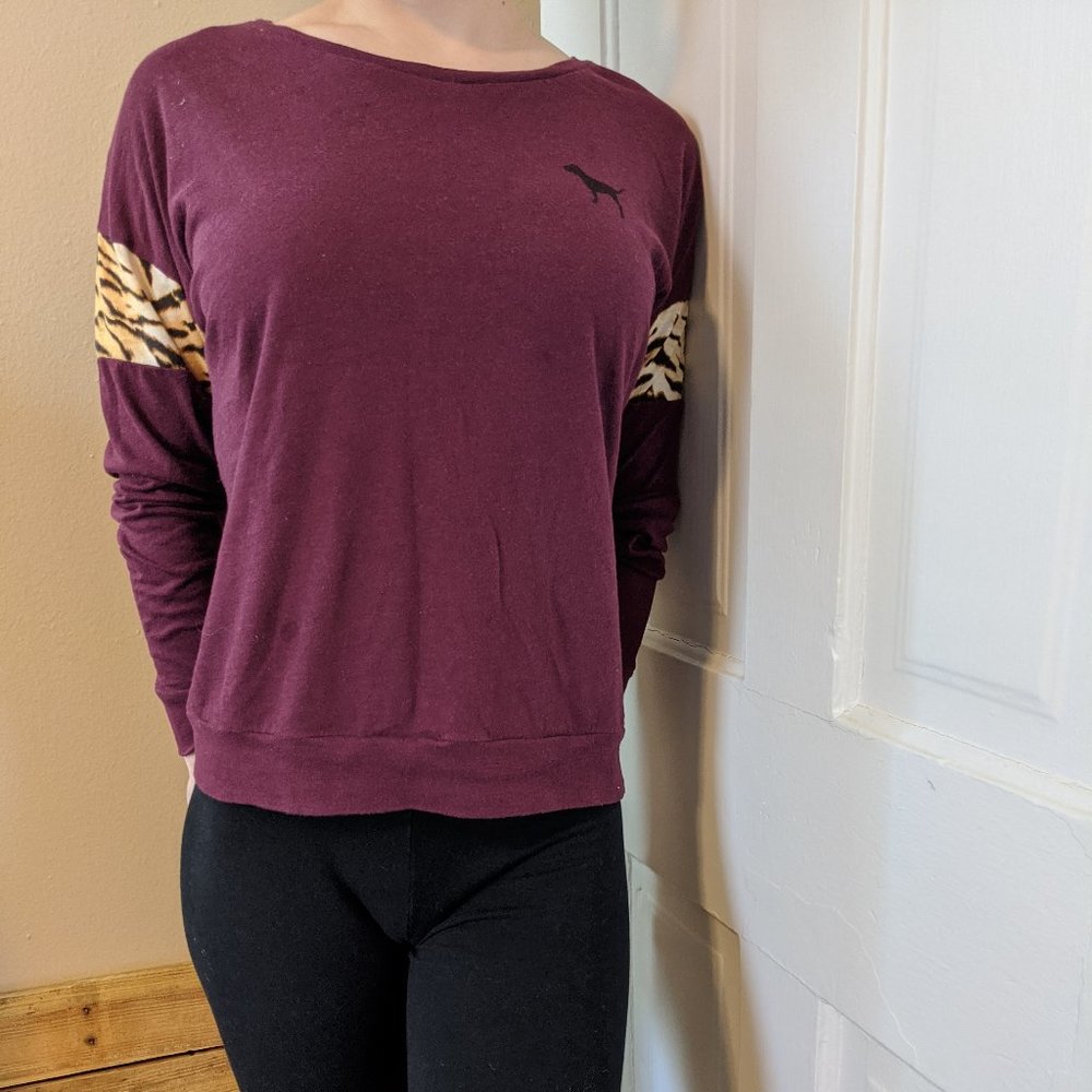 VS PINK Long Sleeve Top